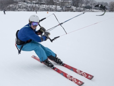 snowkiting lessons in Minnesota